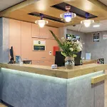 فندق Centre