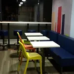 فندق Centre 2*