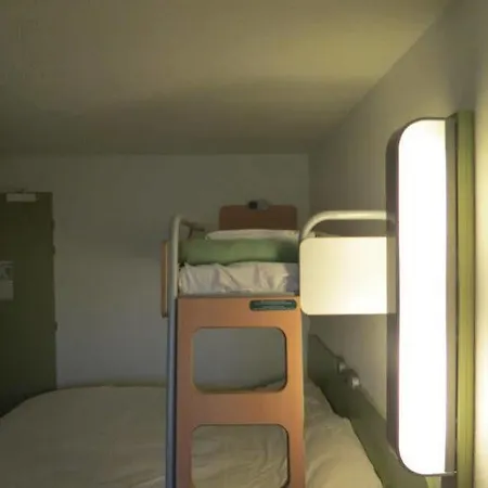 B&B Hotel Troyes Centre 2*