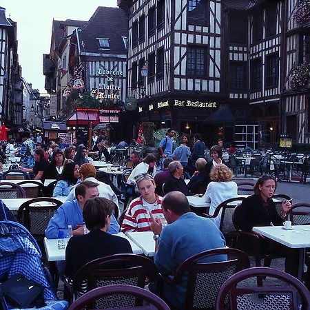 B&B Hotel Troyes Centre 2*